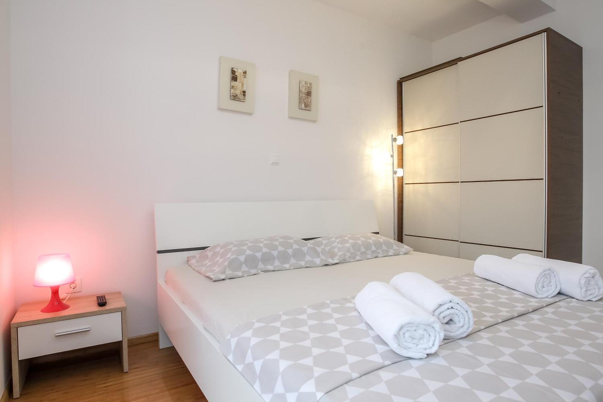 Apartments Tomana Novalja Chambre photo